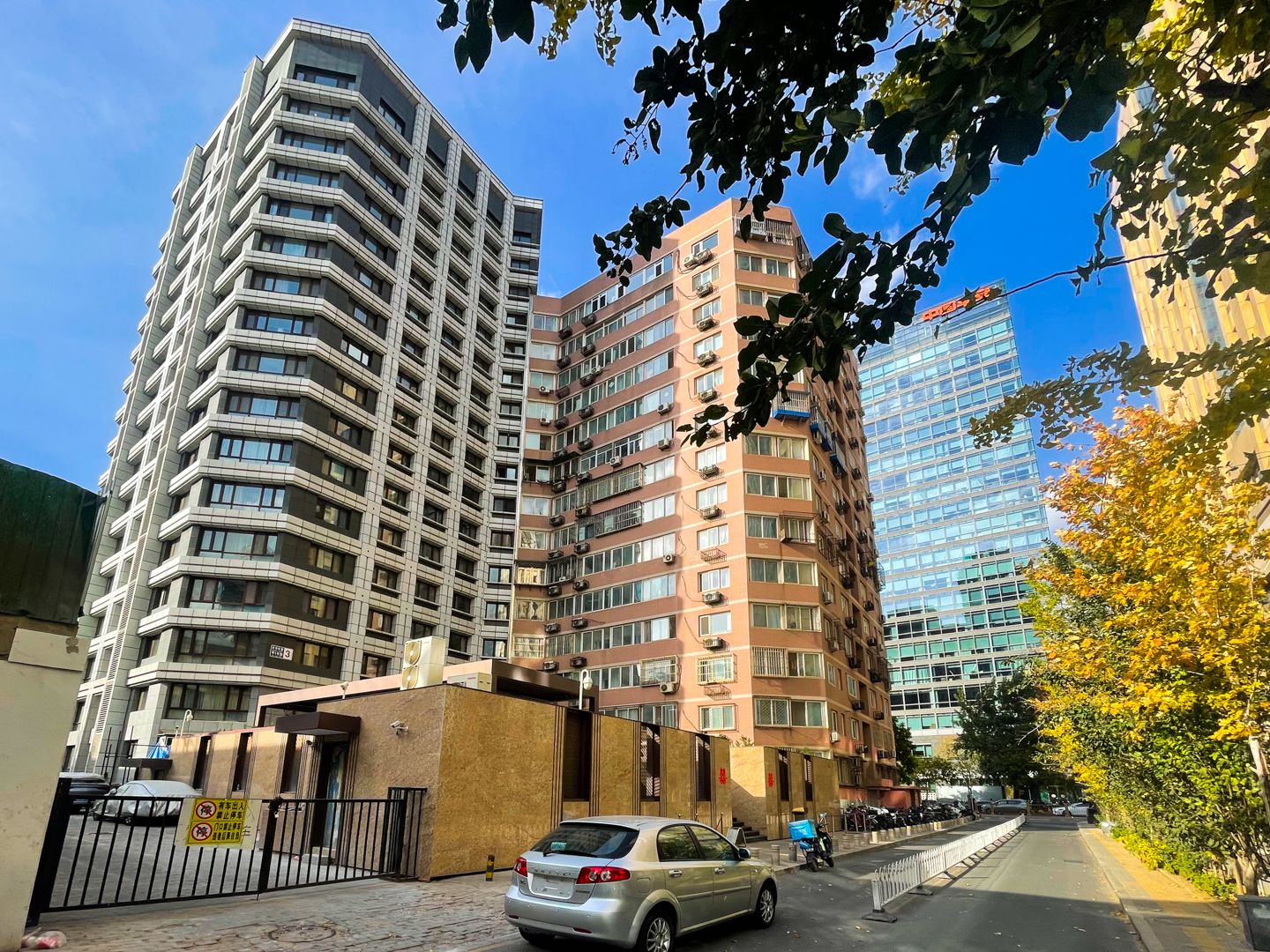 尊悦光华 environment