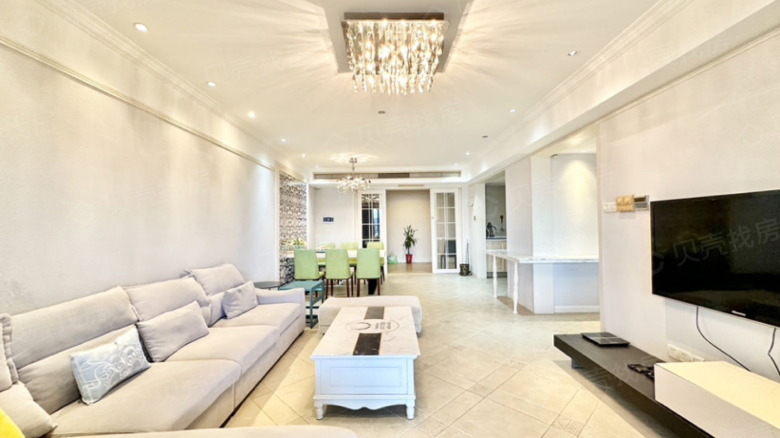 Rent Apartment in Sanya: Luneng Shanhaitian