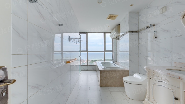 Apartment for rent in Qingdao - Golden Beach One - Photo 8