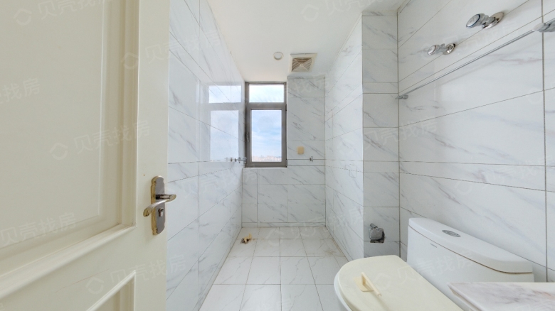 Apartment for rent in Qingdao - Golden Beach One - Photo 10