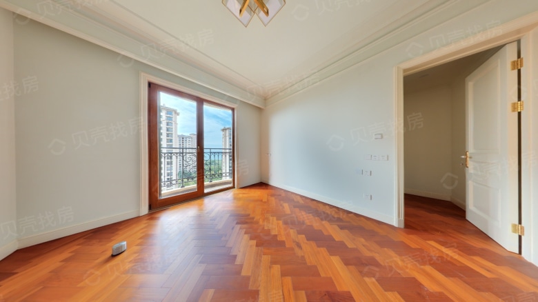 Rent Apartment in Qingdao: Luxin Suizhu Garden