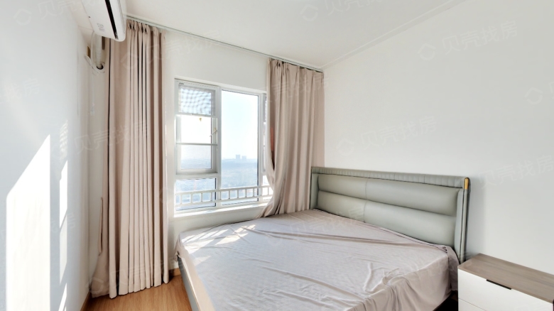 Wuhan expat housing - Furnished apartment: Zhonghai East Foothills of Optics Valley