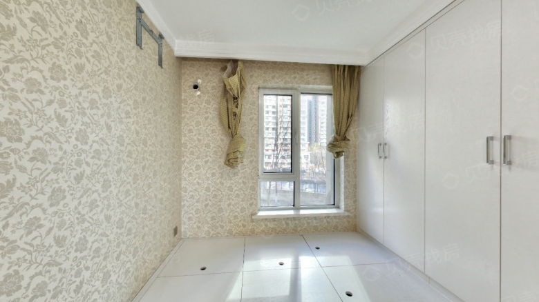 Apartment for rent in Shenyang - Royal View New World - Photo 4