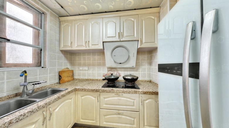 Apartment for rent in Wuhan - Kaisa Golden World Phase I - Photo 2