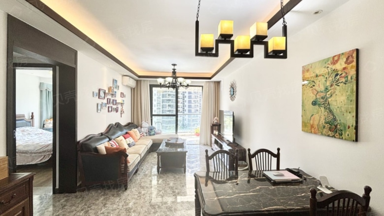 Rent Apartment in Sanya: Sanya Yishan Lake