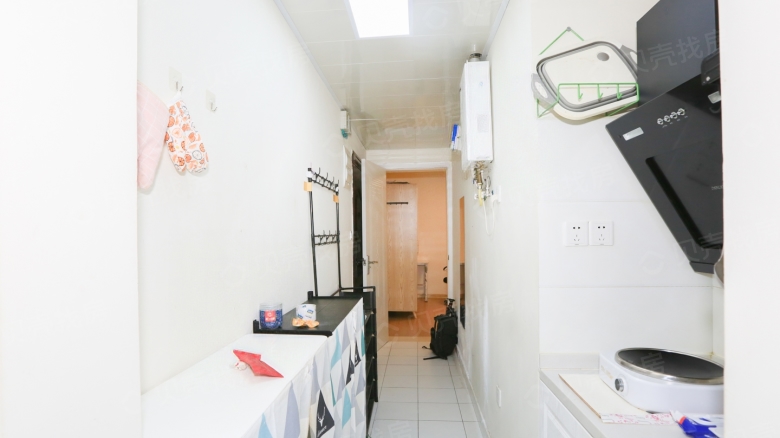 Apartment for rent in Shanghai - White Jade Building - Photo 3