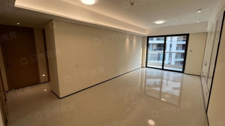 Rent Apartment in Sanya: Poly Greentown Yuefu