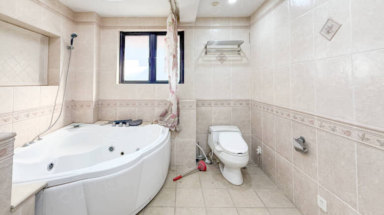 Apartment for rent in Shanghai - Reading Town, Yingjun - Photo 11