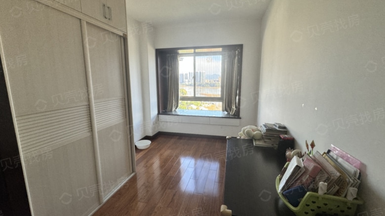 Related Property Image