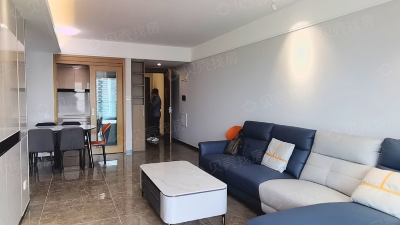 Rent Apartment in Sanya: Poly Greentown Yuefu