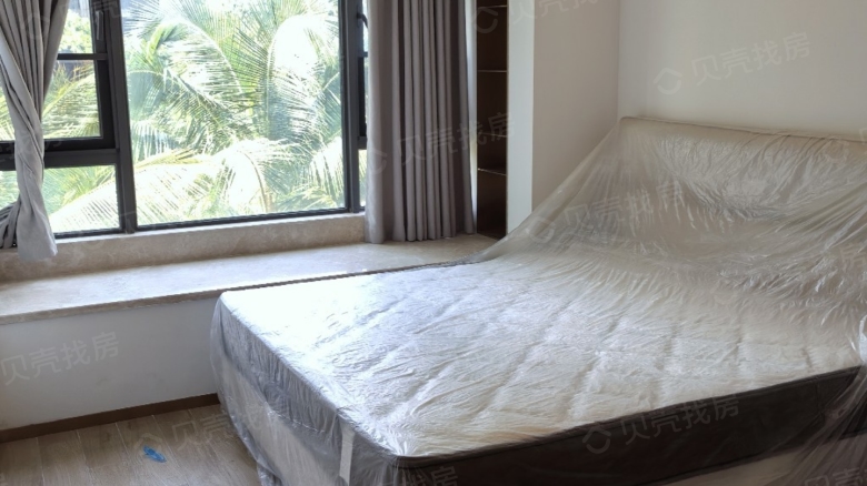 Rent Apartment in Sanya: Sanya Yishan Lake