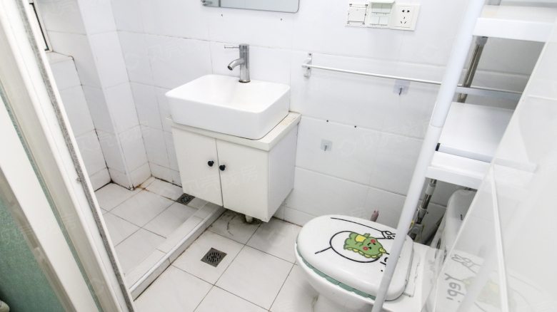 Apartment for rent in Shanghai - Nanchang Court - Photo 6