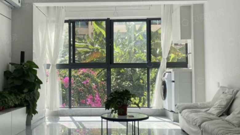 Rent Apartment in Sanya: Golden Yuan · Coconut View Blue Coast