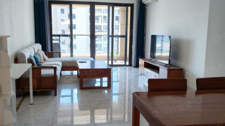 Rent Apartment in Sanya: Sanya Junlinghai