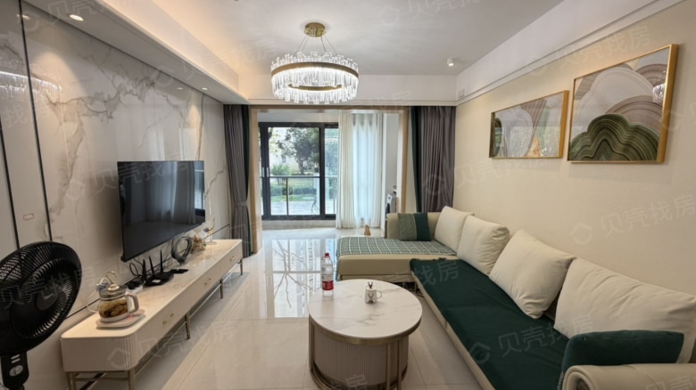 Rent Apartment in Sanya: Poly Greentown Yuefu