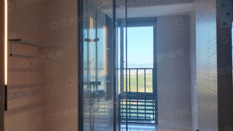 Rent Apartment in Sanya: Poly Tinglan Hezhu