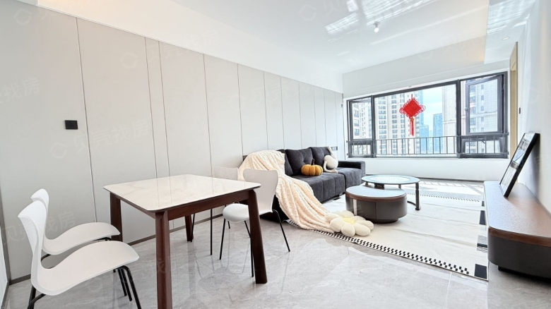 Kunming expat housing - Furnished apartment: Golden Land Eleven Peaks