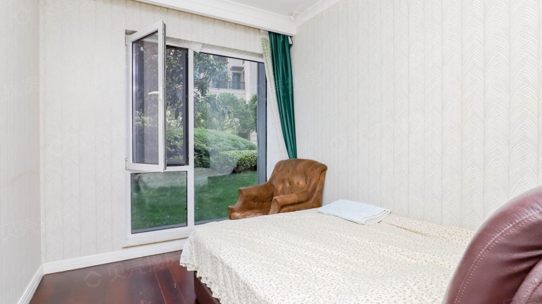 Apartment for rent in Shanghai - Binjiang Park One - Photo 4