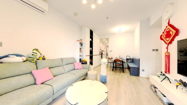 Shenzhen expat housing - Furnished apartment: Yicheng Center Seventh District