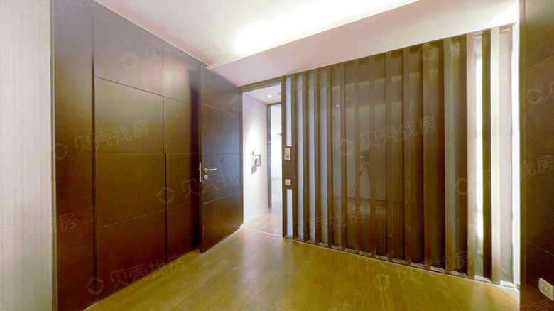 Rent Apartment in Qingdao: Ginza Linghai Mansion