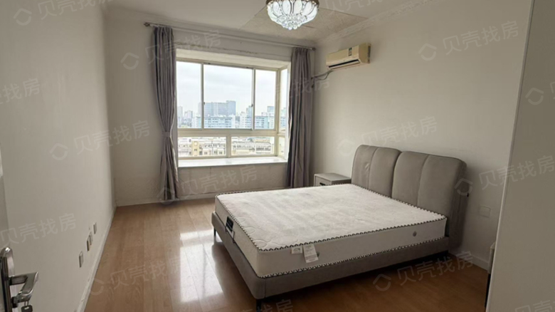 Apartment for rent in Shanghai - Gubei New City - Photo 1