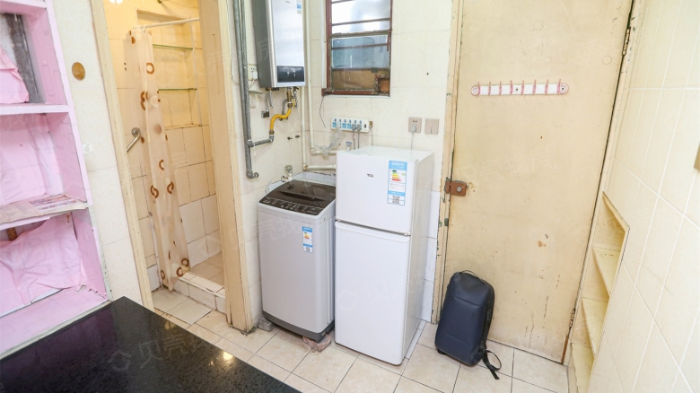 Apartment for rent in Shanghai - Dongjian New Village - Photo 3