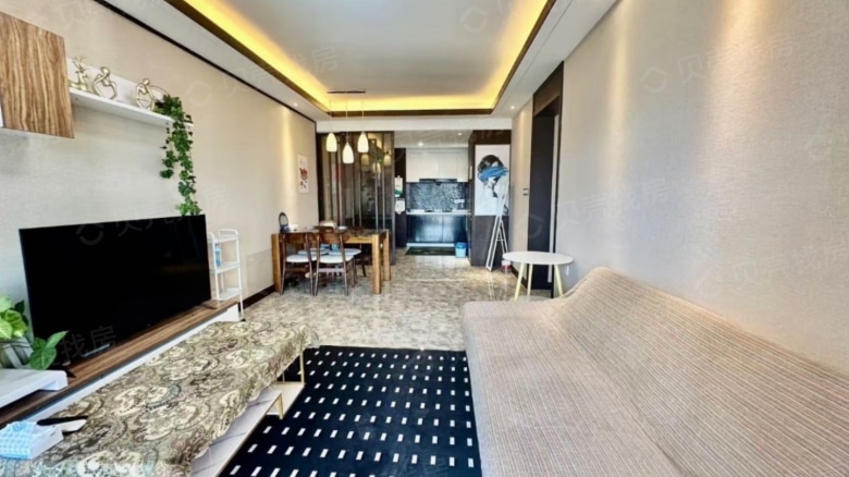 Rent Apartment in Sanya: Sanya Yishan Lake