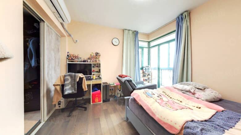 Apartment for rent in Shanghai - Huajia Garden - Photo 2