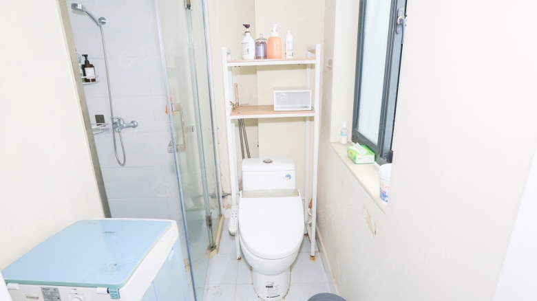 Apartment for rent in Shanghai - White Jade Building - Photo 4