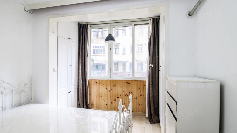 Apartment for rent in Shanghai - Nanchang Court - Photo 1