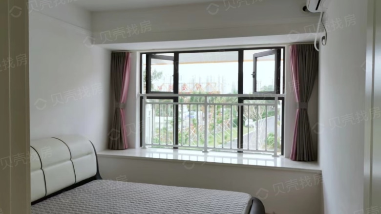 Rent Apartment in Sanya: Amber Holiday World