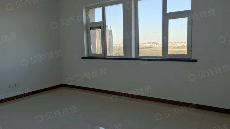 Huarongtai • Times COSMO