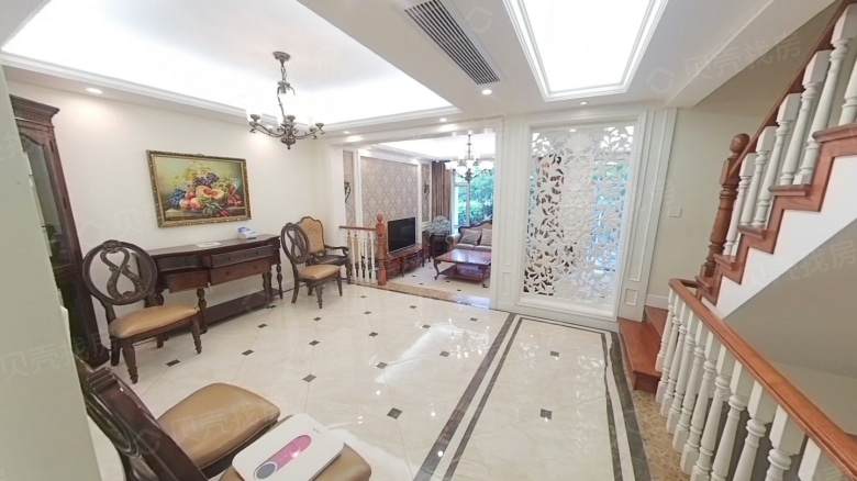 Apartment for rent in Shanghai - Orient Royal Bay - Photo 2