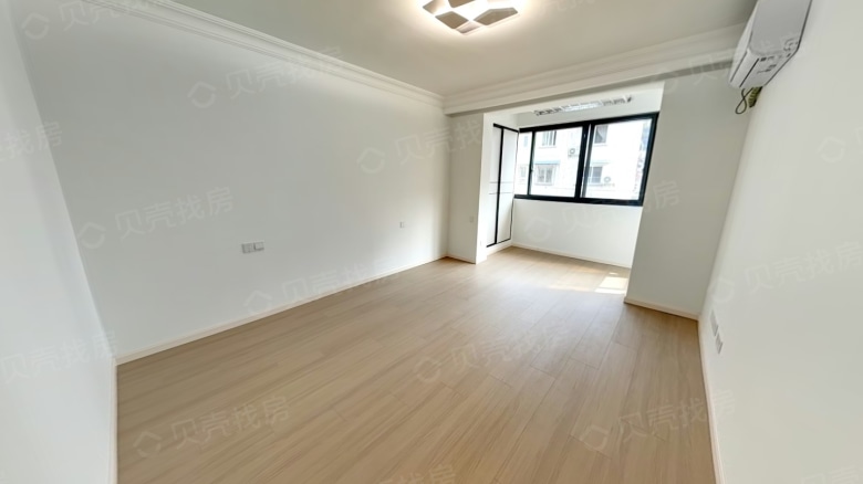Apartment for rent in Shanghai - Golden Dragon Garden Peony Court - Photo 1
