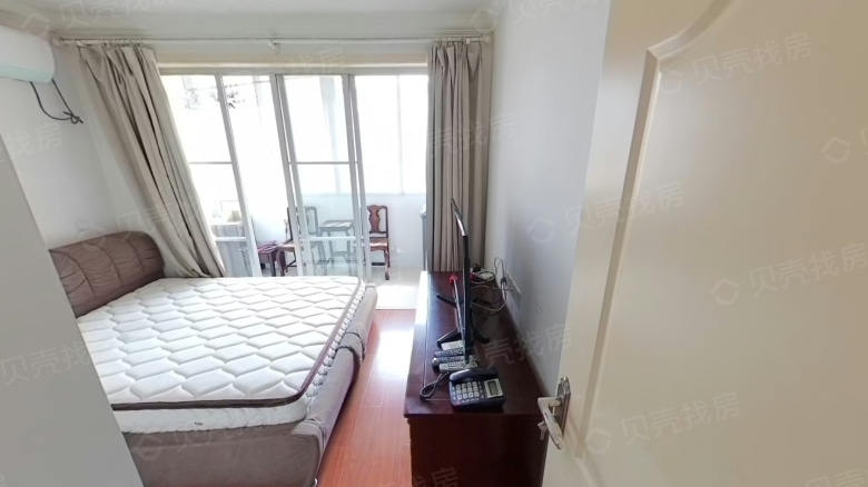 Shanghai expat housing - Furnished apartment: Xiangshan New Village Southeast Neighborhood
