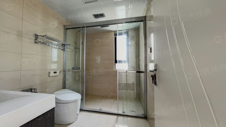 Apartment for rent in Nantong - Huaqiang City - Photo 13