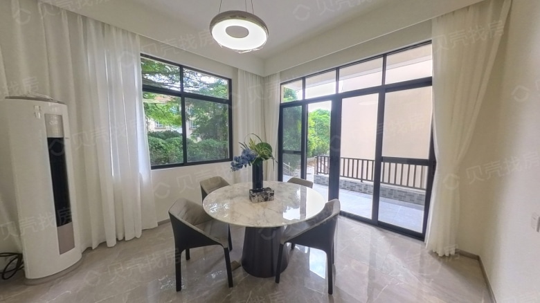 Apartment for rent in Guangzhou - South Lake Villa - Photo 5