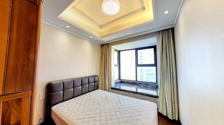 Apartment for rent in Wuxi - R&F No.10, Block B - Photo 4