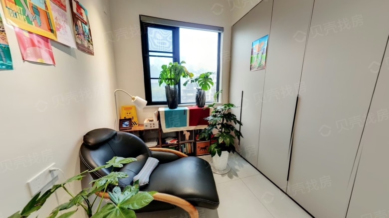Wuhan expat housing - Furnished apartment: Yaojialing New City