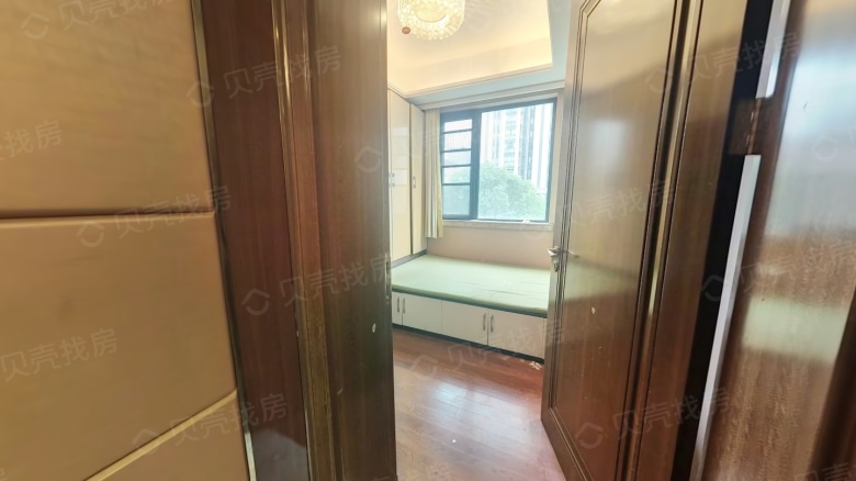 Apartment for rent in Wuhan - Evergrande Royal Garden - Photo 3