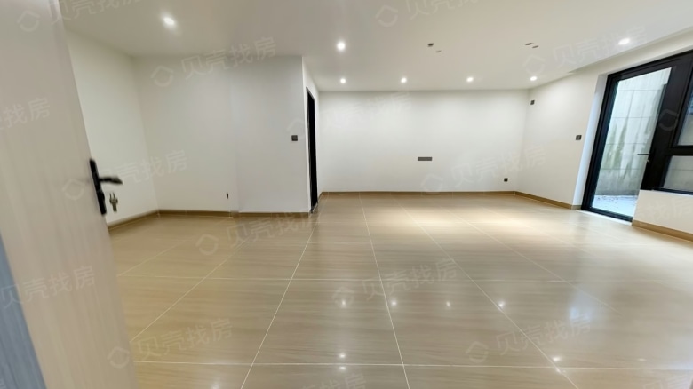 Shunde OCT Swan Lake