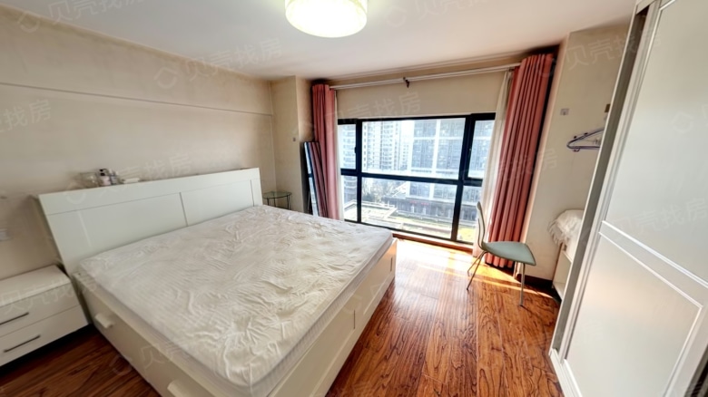Rent Apartment in Suzhou: Zhejian Fenghua Plaza