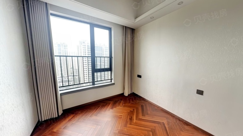 Apartment for rent in Wuhan - DeShang Zhangtai Kaisa Feili Tianxi - Photo 5