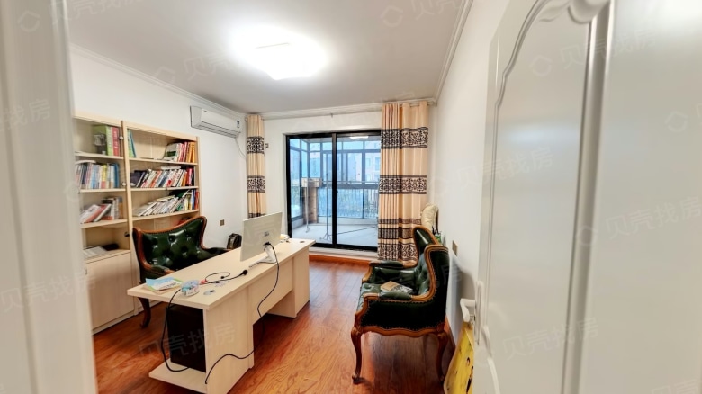 Hefei expat housing - Furnished apartment: Peninsula No. 1