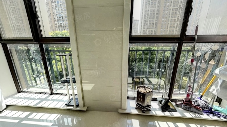 Apartment for rent in Nantong - Huaqiang City - Photo 16
