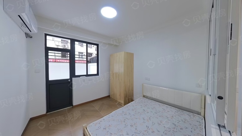 Apartment for rent in Shanghai - Lingling Residential Quarter - Photo 1