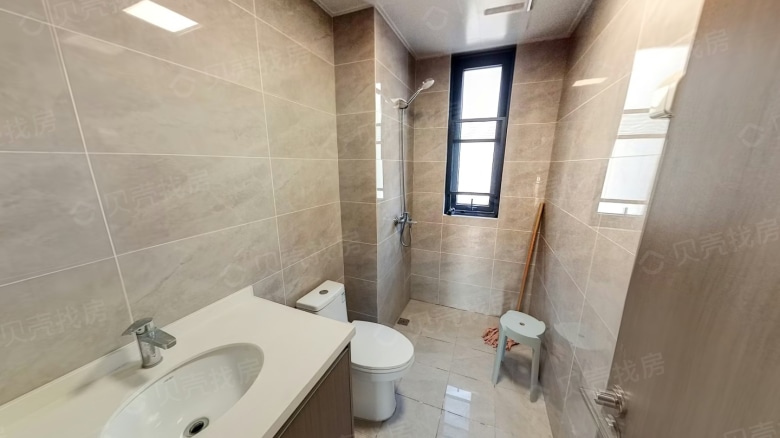 Apartment for rent in Nanjing - Zhengrong Runlan Mansion - Photo 9