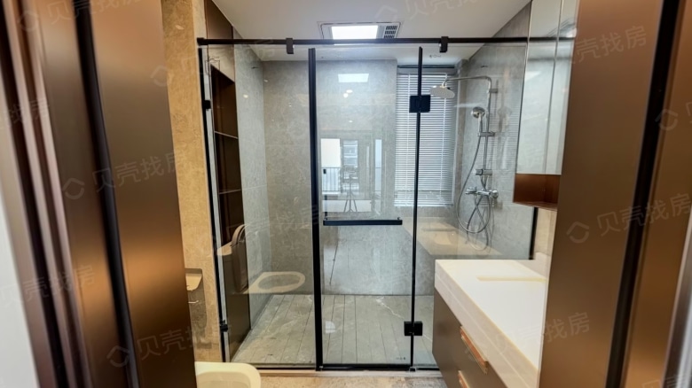 Apartment for rent in Wuhan - DeShang Zhangtai Kaisa Feili Tianxi - Photo 9