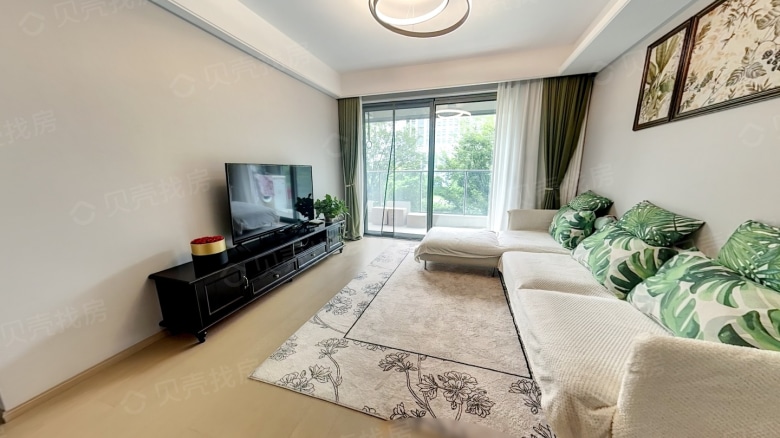Nanjing expat housing - Furnished apartment: Riverside Moonlight Mansion