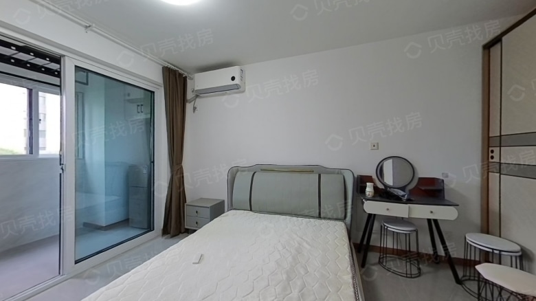 Shanghai expat housing - Furnished apartment: Kuangxiang Fourth Village